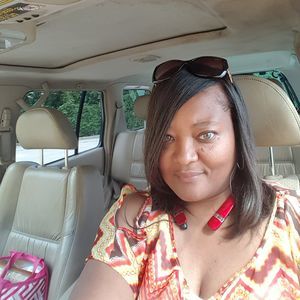 Meet your Posher, Cynthia